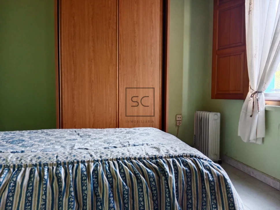 Casa con finca y bodega en meirás-valdoviño