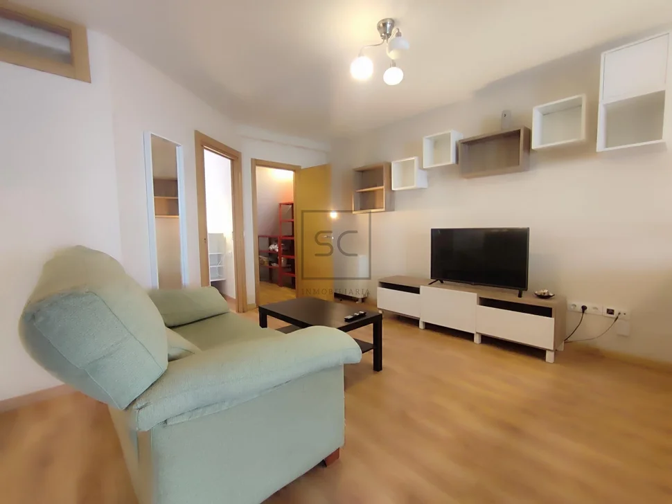 Elegante 1º sin ascensor en la zona de ultramar (ferrol)