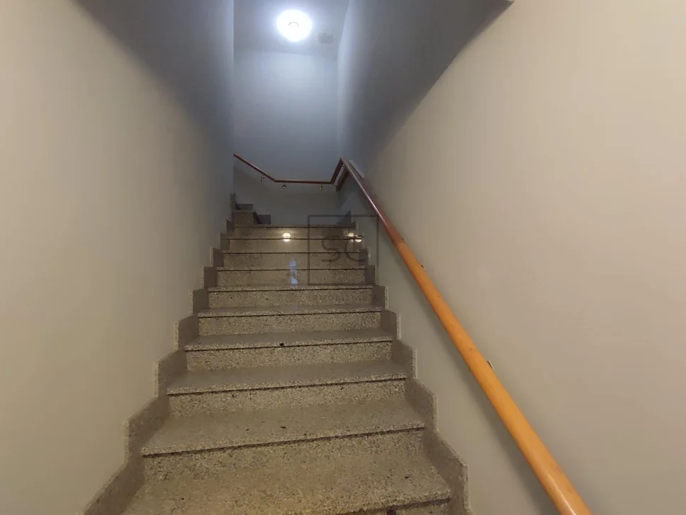 Elegante 1º sin ascensor en la zona de ultramar (ferrol)