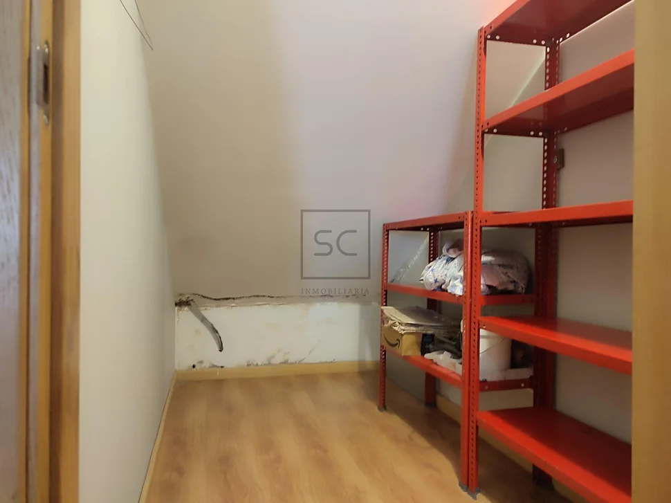 Elegante 1º sin ascensor en la zona de ultramar (ferrol)