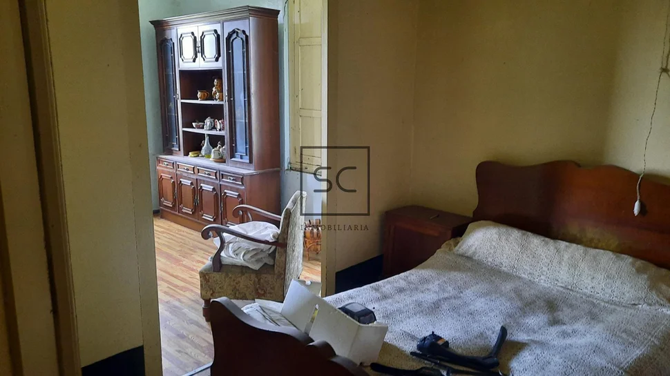 Casa con finca para reforma integral en narón