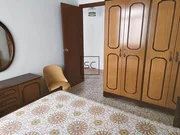 Piso con 4 habitaciones en santa cecilia, narón