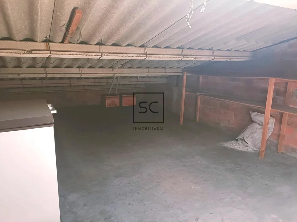 Piso con 4 habitaciones en santa cecilia, narón