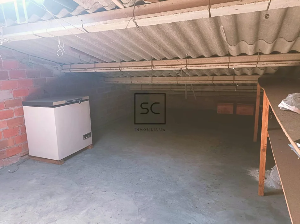 Piso con 4 habitaciones en santa cecilia, narón