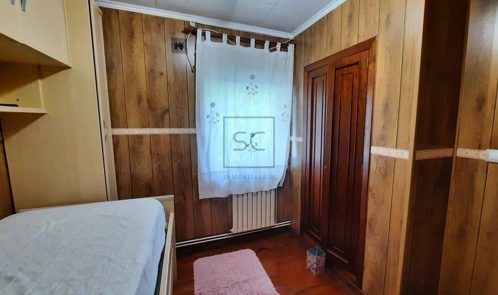 Casa unifamiliar independiente con parcela en valdoviño