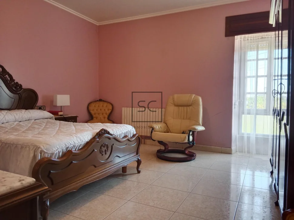 Casa con Finca en O Val-Narón