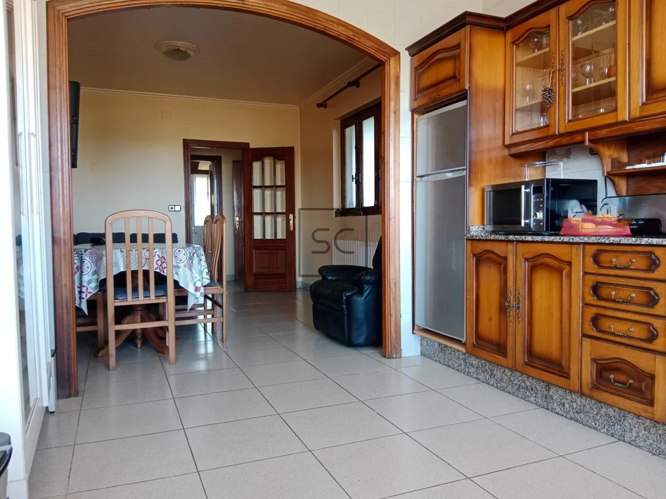 Casa con Finca en O Val-Narón