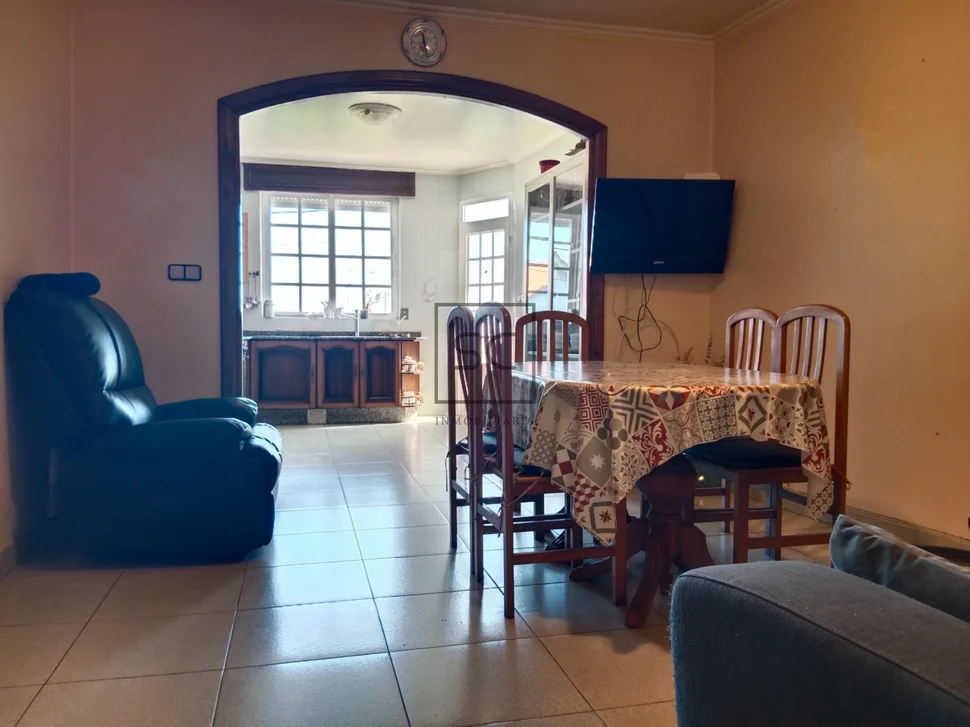 Casa con Finca en O Val-Narón