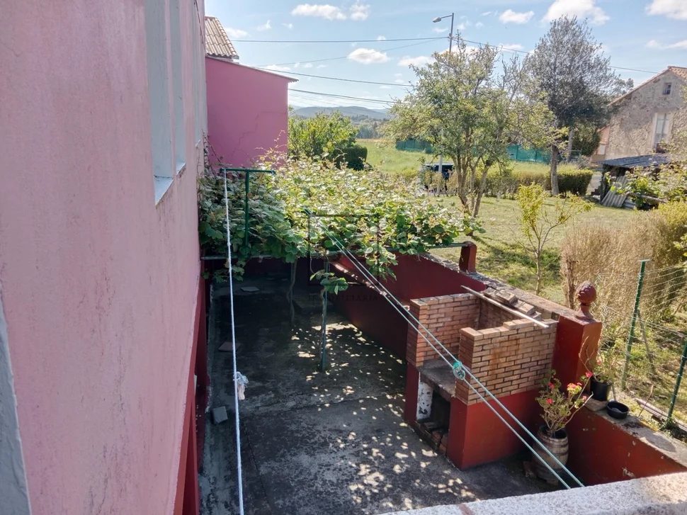 Casa con Finca en O Val-Narón