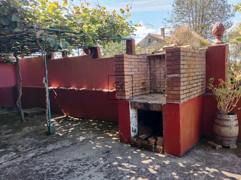 Casa con Finca en O Val-Narón