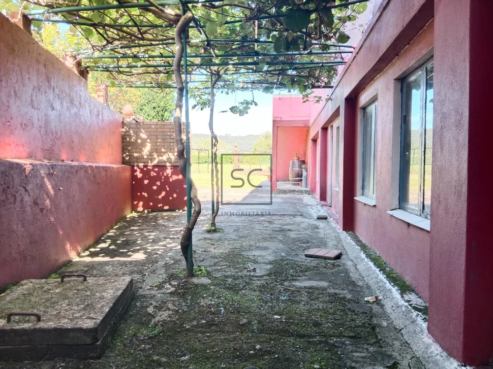 Casa con Finca en O Val-Narón