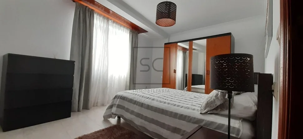 Piso con 2 trasteros y plaza de garaje en santa cecilia-narón