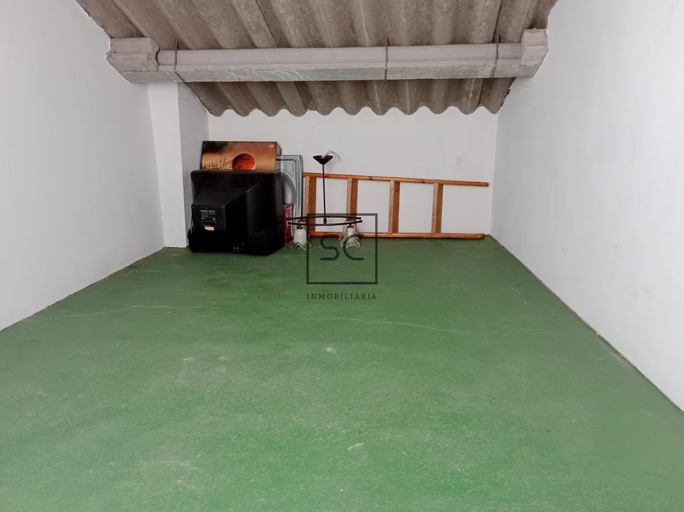 Piso con 2 trasteros y plaza de garaje en santa cecilia-narón