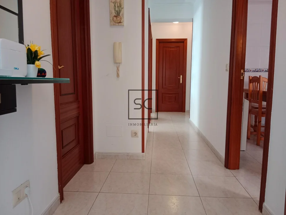 Piso con 2 trasteros y plaza de garaje en santa cecilia-narón