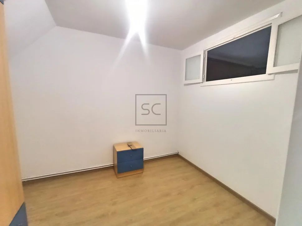 Ático dúplex con terraza en el centro de ferrol
