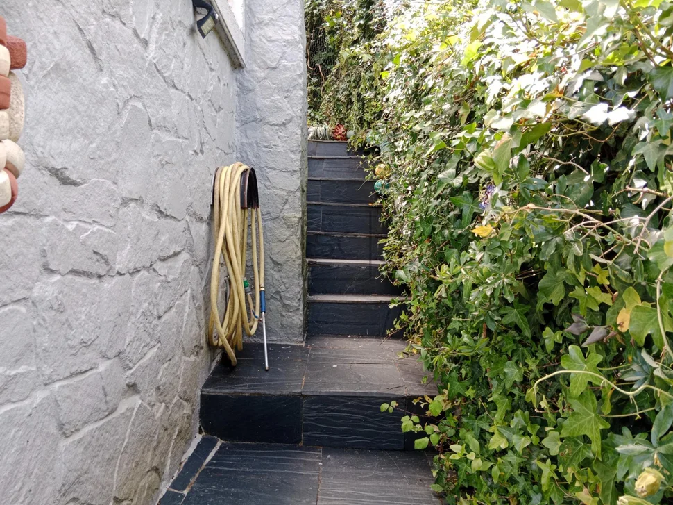 Casa con finca y vistas a la playa de villarrube-valdoviño