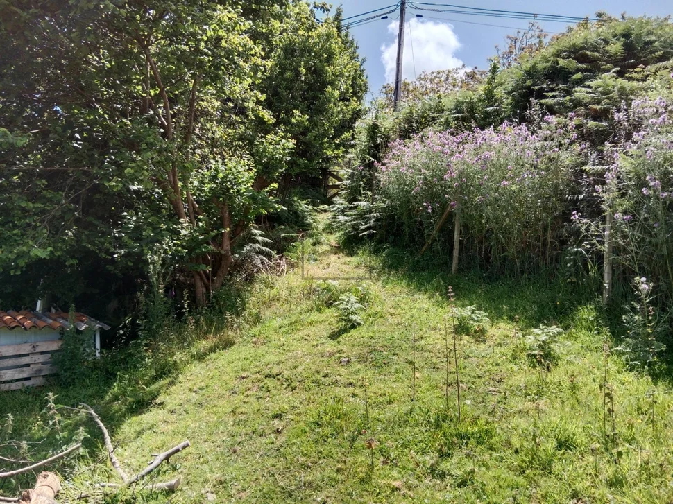 Casa con finca y vistas a la playa de villarrube-valdoviño