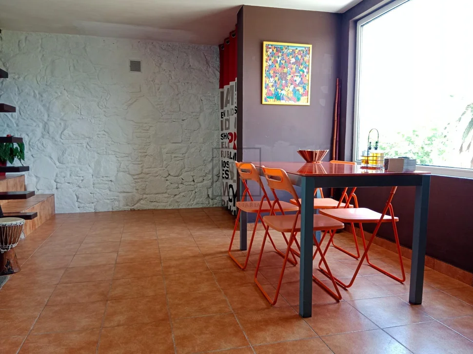 Casa con finca y vistas a la playa de villarrube-valdoviño