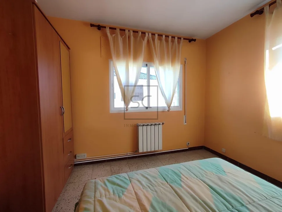 Piso de 3 habitaciones en santa cecilia, narón