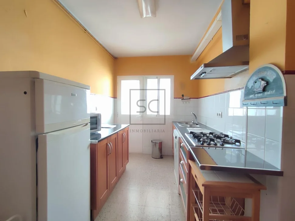 Piso de 3 habitaciones en santa cecilia, narón