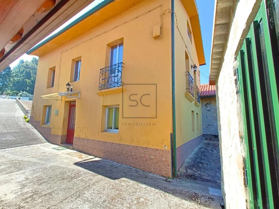 Dos casa pareadas en serantes, ferrol