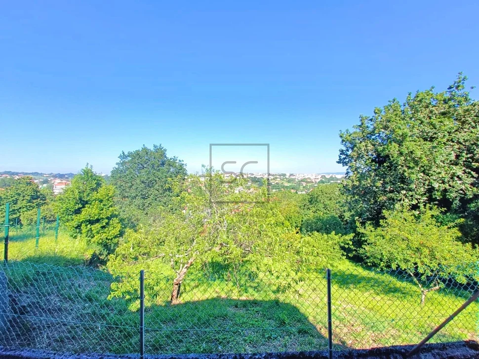 Dos casa pareadas en serantes, ferrol