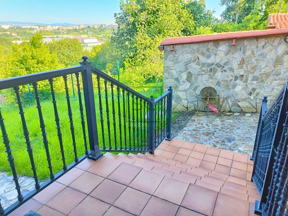 Dos casa pareadas en serantes, ferrol