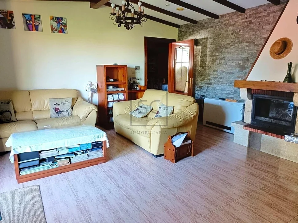 Dos casa pareadas en serantes, ferrol