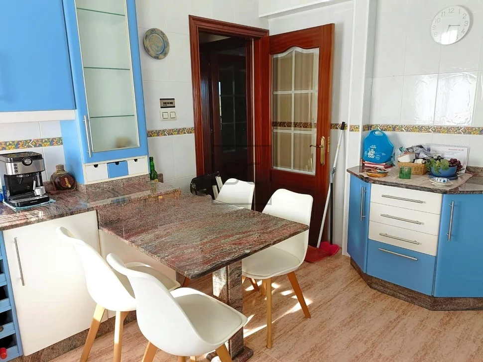 Dos casa pareadas en serantes, ferrol