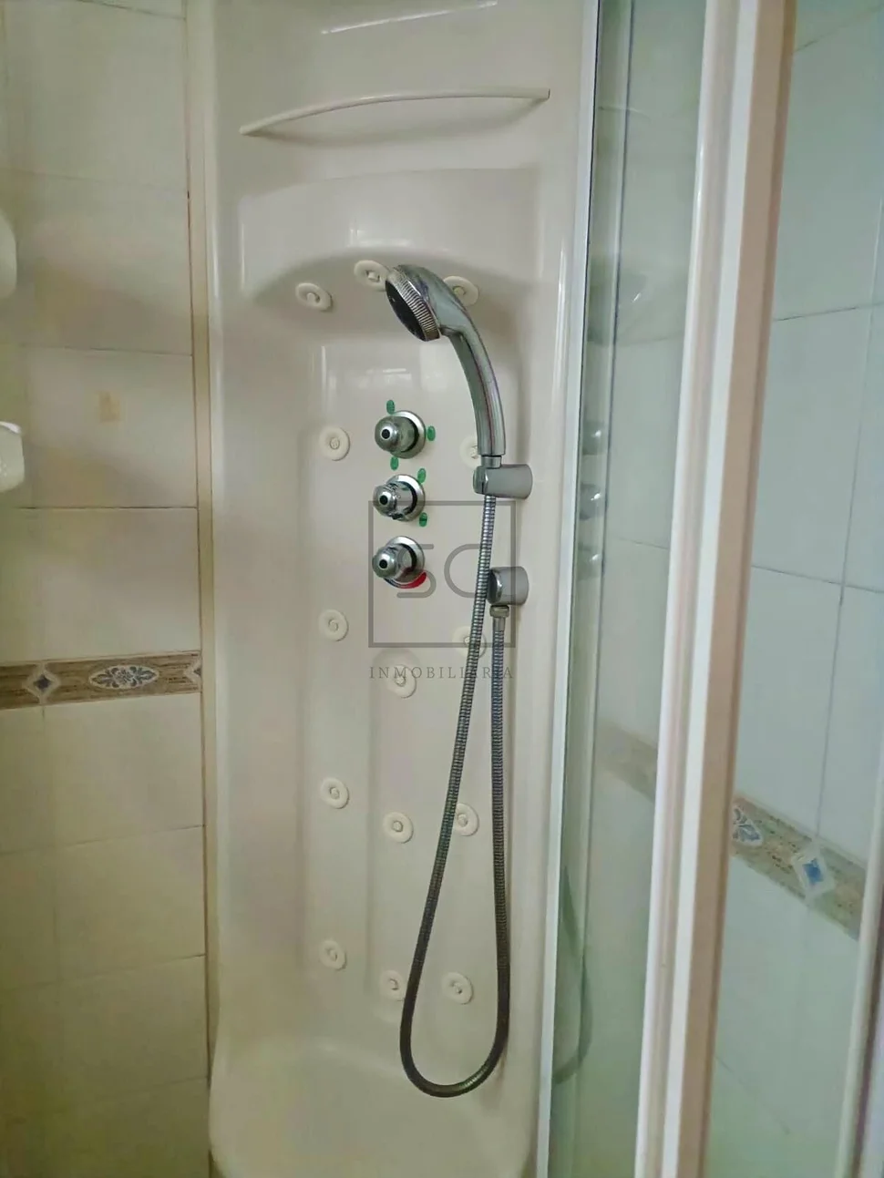 Dos casa pareadas en serantes, ferrol