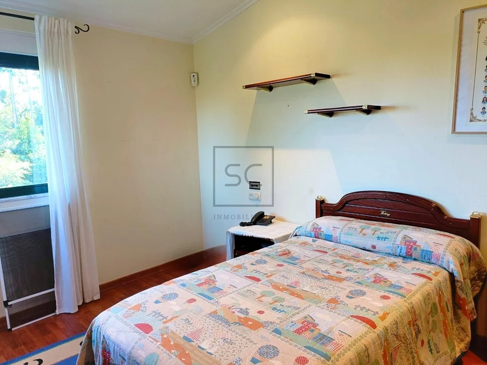 Dos casa pareadas en serantes, ferrol