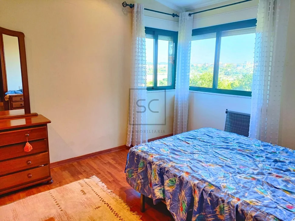 Dos casa pareadas en serantes, ferrol