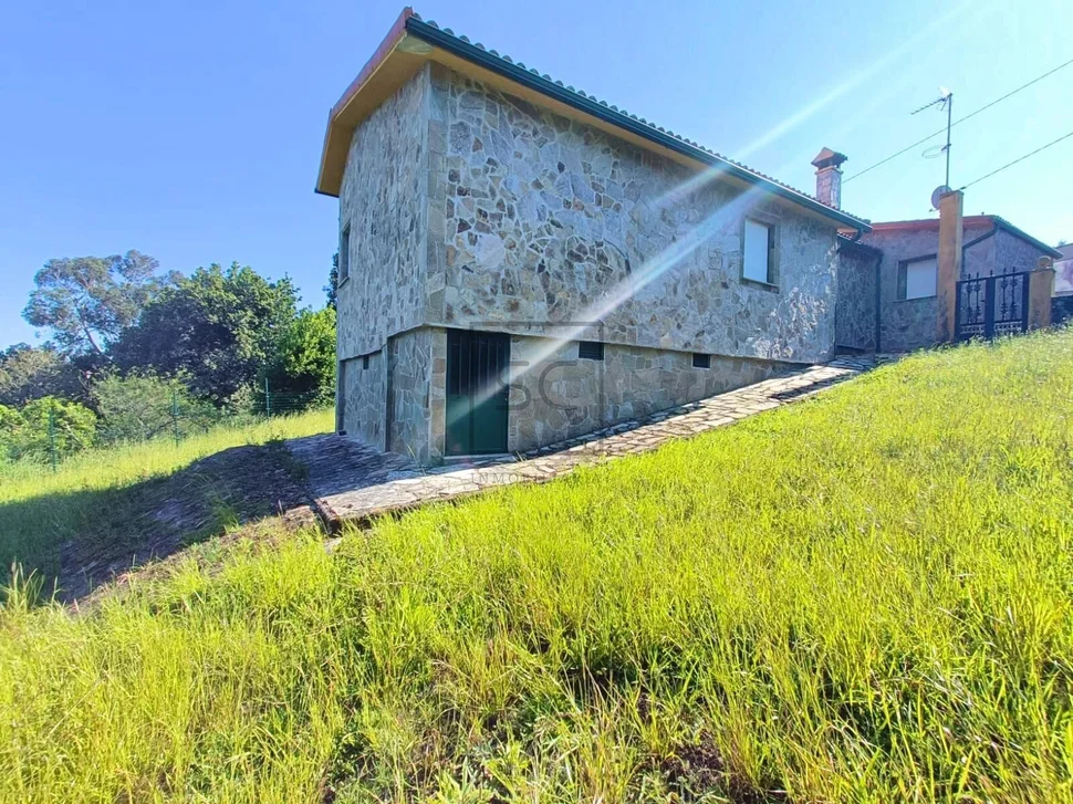 Dos casa pareadas en serantes, ferrol
