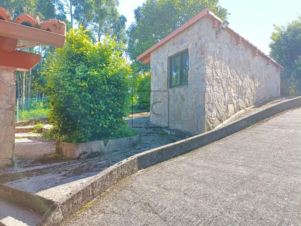 Dos casa pareadas en serantes, ferrol