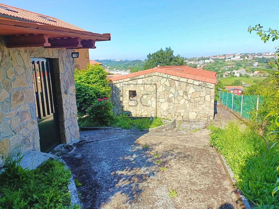 Dos casa pareadas en serantes, ferrol