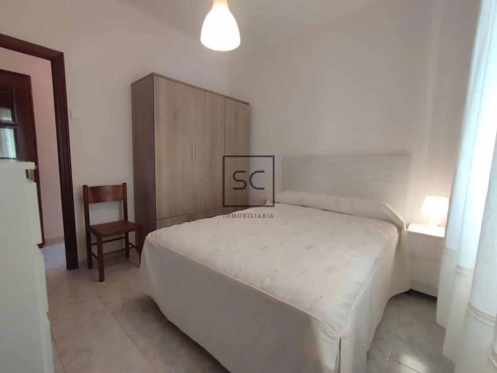 Bajo vivienda con jardín en fene