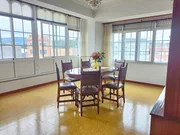 Piso con 3 habitaciones más ático habitable en freixeiro, narón