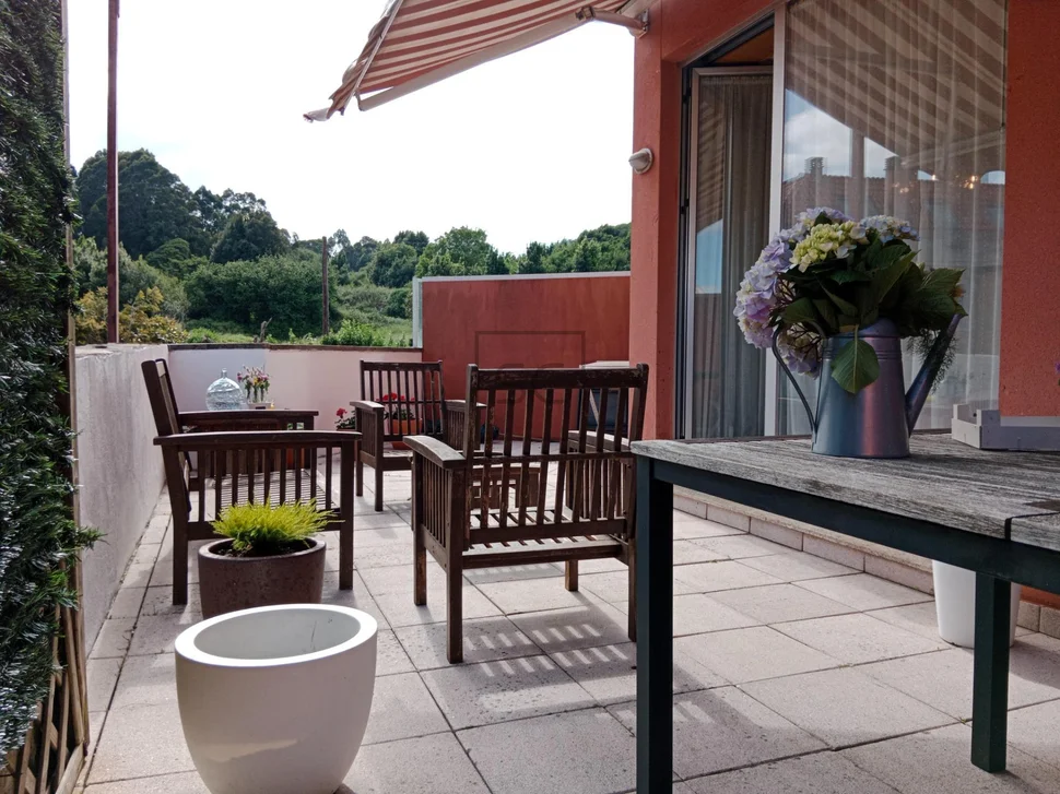Apartamento con terraza en miño