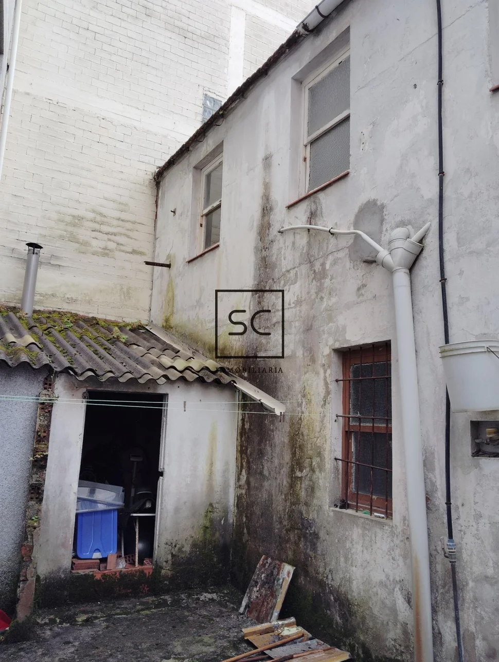 Edificio de dos viviendas en narón, la gándara