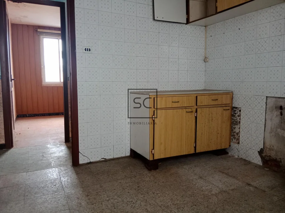 Edificio de dos viviendas en narón, la gándara