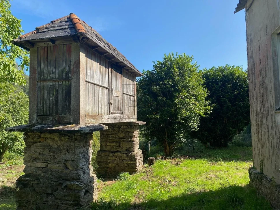 Casa rústica en mera de arriba, ortigueira