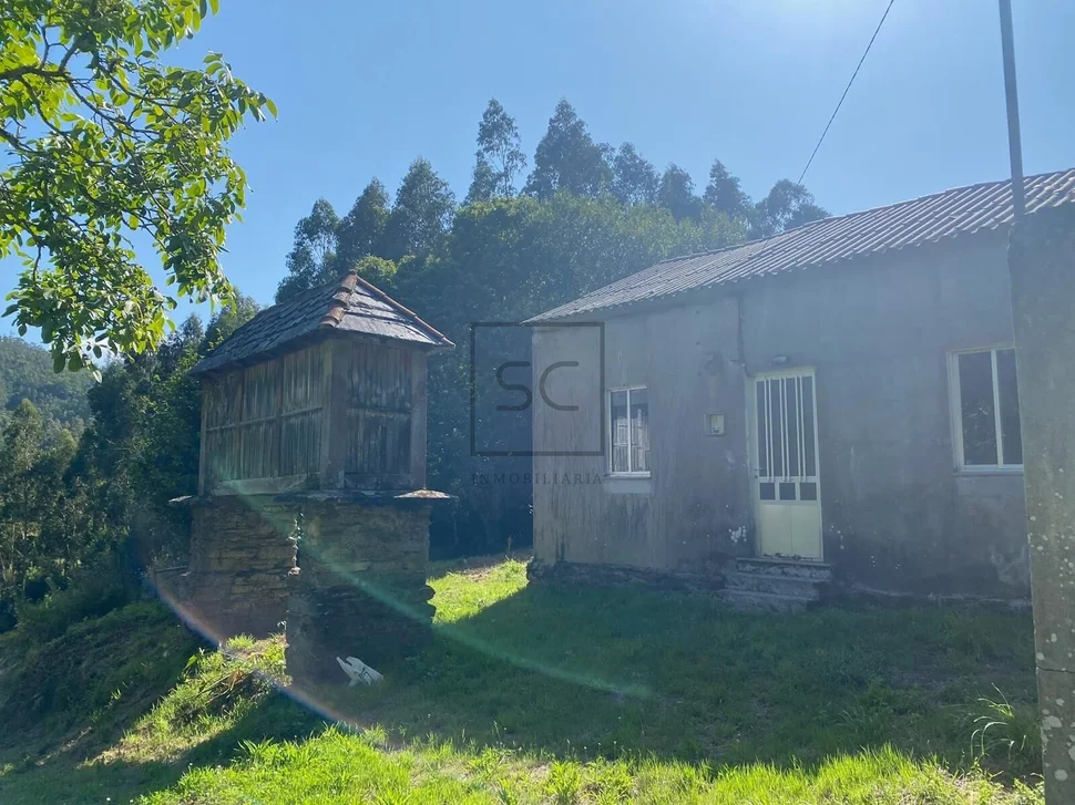 Casa rústica en mera de arriba, ortigueira
