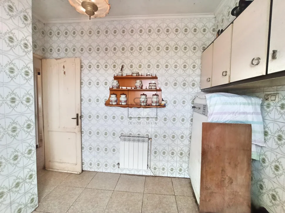 Edificio con finca en san juan, ferrol