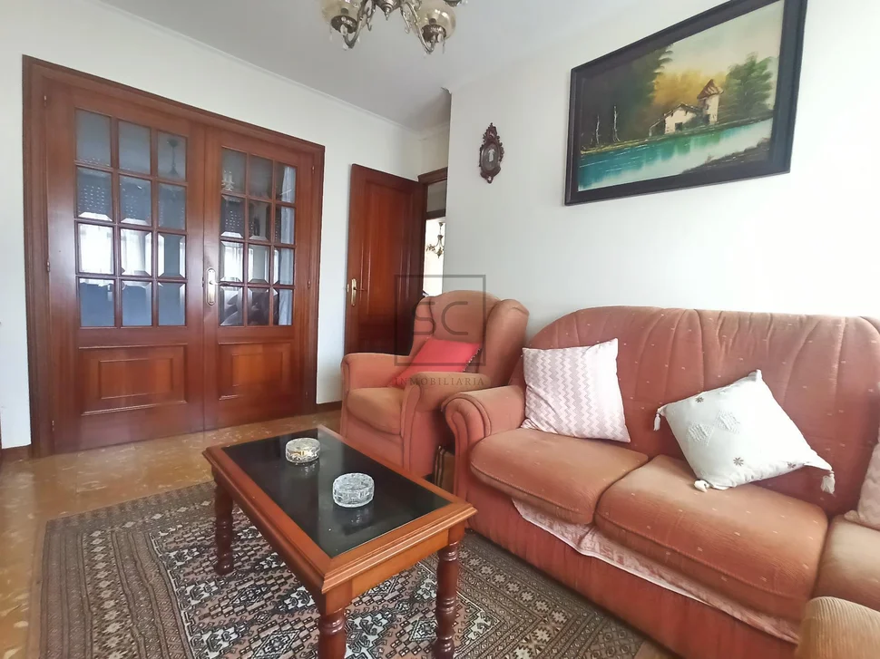 Edificio con finca en san juan, ferrol