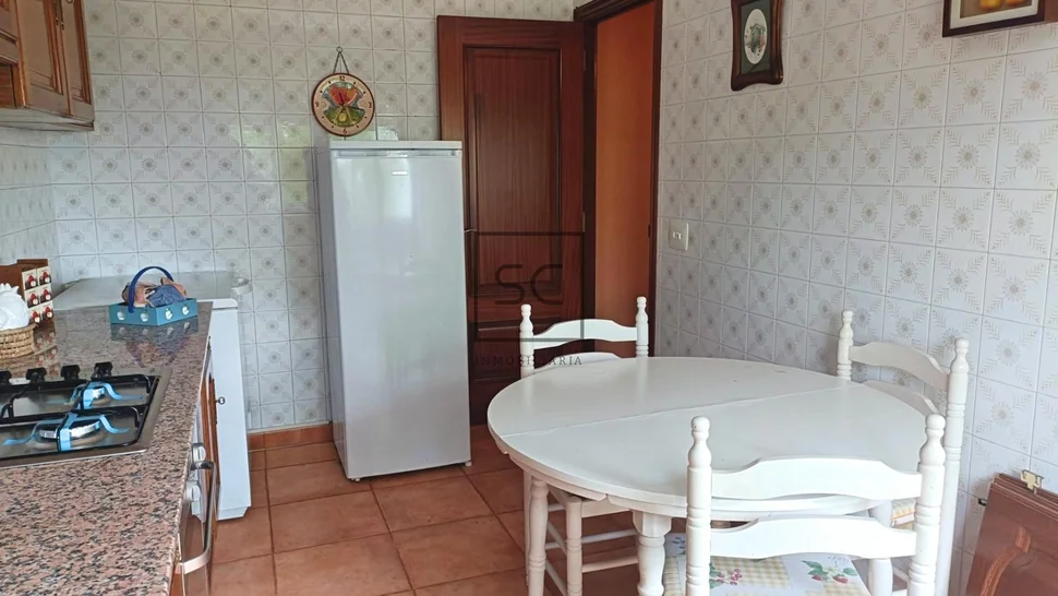 Casa de planta baja con tres habitaciones en sedes, narón