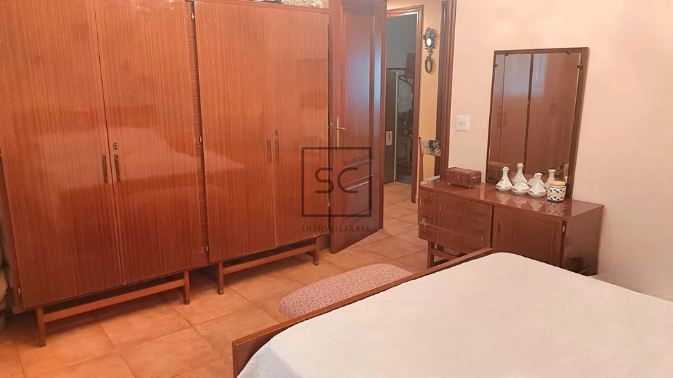 Casa de planta baja con tres habitaciones en sedes, narón