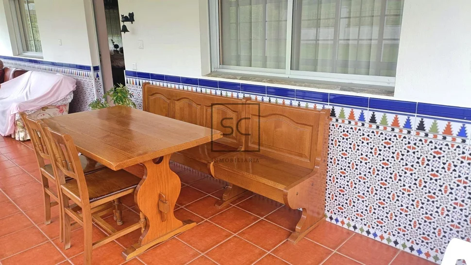 Casa de planta baja con tres habitaciones en sedes, narón