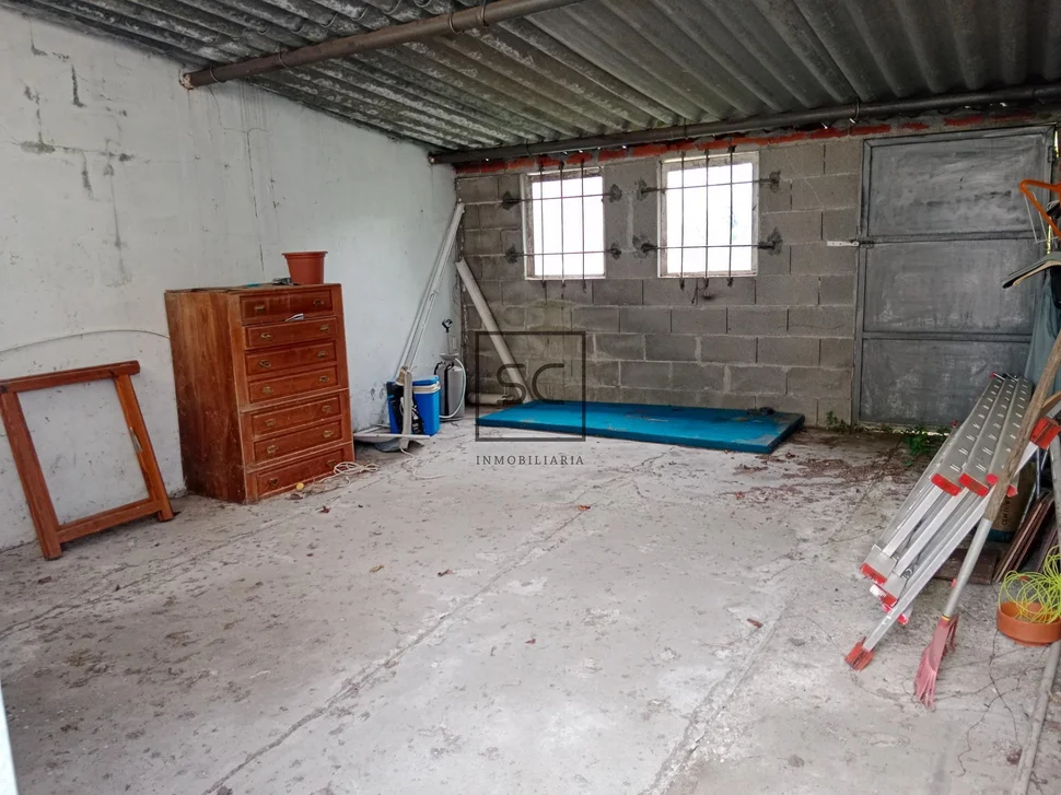 Casa de planta baja con garaje y finca en neda