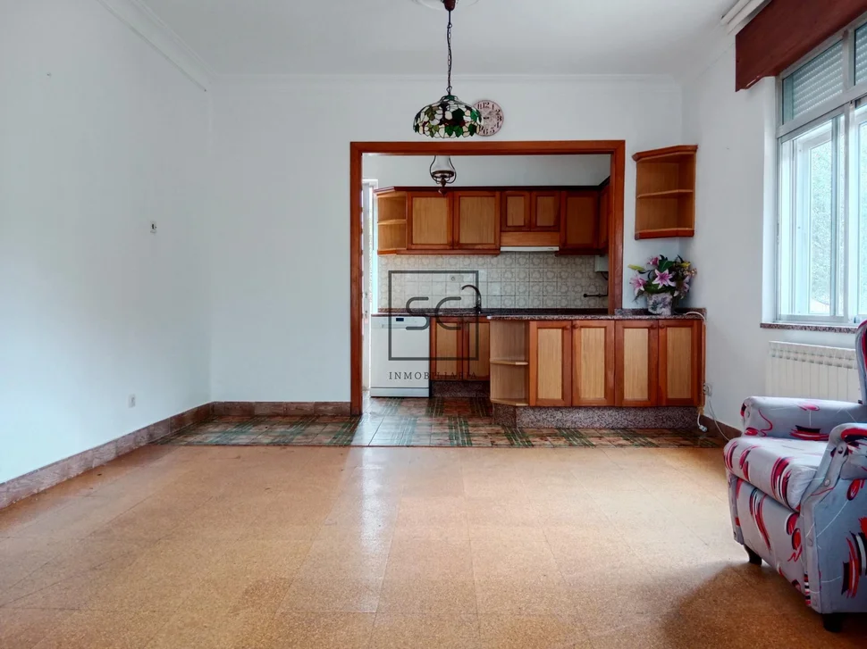 Casa de planta baja con garaje y finca en neda