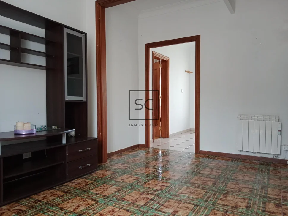 Casa de planta baja con garaje y finca en neda